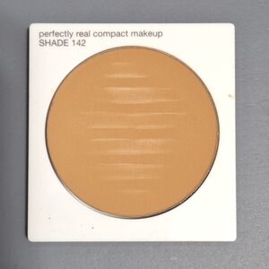 Clinique perfectly real compact makeup